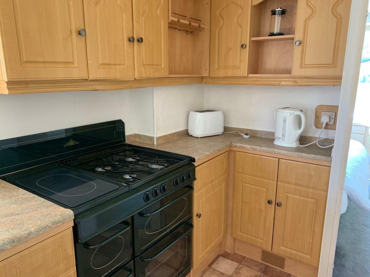 Private Countryside Holiday Cabin 10 Mins From Brighton Exterior photo